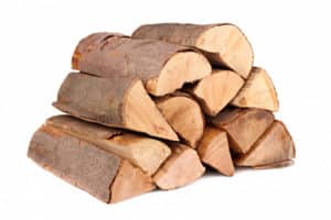 Bûche de bois de chauffage sec et fendu