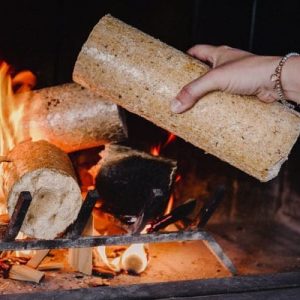 Bûches compressées de bois pour cheminée